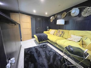 Marsh Way- click for photo gallery